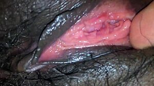 Pussy Licking Frenzy in Homemade 69 Action Wow!