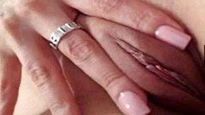 Wow, Bekijk Arigameplays Twerken in Deze Perfecte Masturbatie Compilatie!