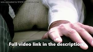 aletta keeps her gloves on while wearing stockings 😍