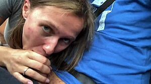 blowjob action on the highway 😈