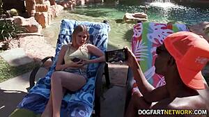 Coco Lovelock kecik gila nak BBC masa bercuti!