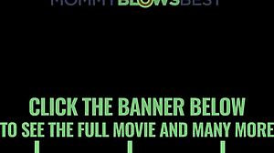 와, 새엄마의 거대한 가슴이 빨아주는 동안 흔들려!