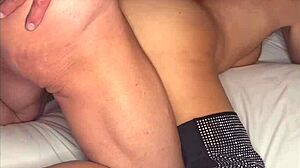 Lækre Texas længes efter pik i vild doggystyle-action. Kan ikke få nok af den hårde pounding!