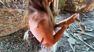 古い工場で生意気なビッチを捕まってアナル激しく犯す