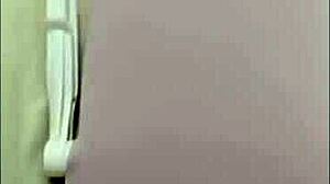 日本人のソロ痴女が無修正ウェブカムアクションでマンコ見せびらかす