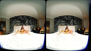 VRPUSSYVISION COM - YOUNG 18+ GIRL MAKES HERSELF HOT WITH P