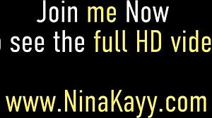 大屁股熟女Nina Kayy用力手指