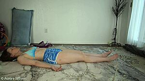 lesson 243: milf instruction on feet and ass