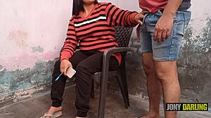 ट्यूशन मैडम स्टूडेंट्स के लंड को रॉ फकिंग से टेस्ट करती है