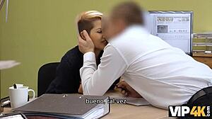 Vip4k Milf wymienia kasę na lodzika i pieska w biurze z wierzycielem