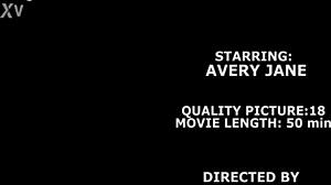 全力投入Avery Jane的黑人大鸡巴群交！