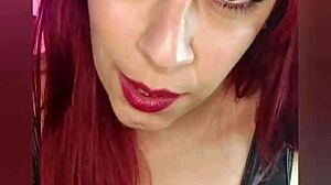 Tvoje paní Shyyfxx dominuje straponem