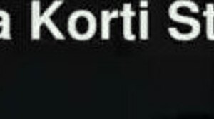 Finalmente, Eva Tender e Emma Korti Dominam Gangbang Selvagem 5on2!