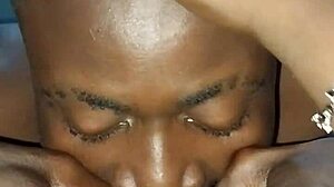 Amazing blowjob on big ass girl