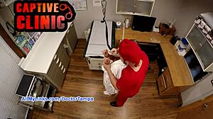 아이고, 도나 리 뒤에서 알몸으로