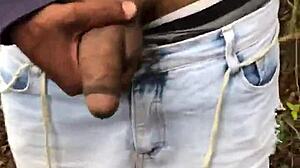 Mavanbo stoppar mig på gatan för action