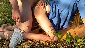 Pernah Lihat Pasangan Amateur Entot di Luar Ruangan?