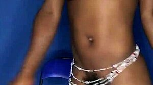 i twerk naked in front of my boyfriends family while masturbating