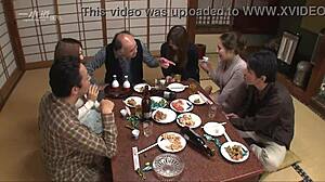 Belas Japonesas no Evento da Associação de Vizinhos com Kiyoha e Reika