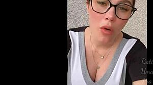 我为怀孕的Barbara Evans手淫给你看