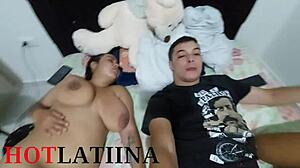 Divertisment în trio cu verișoara iubitei în Medellín, Lauren latina se alătură!