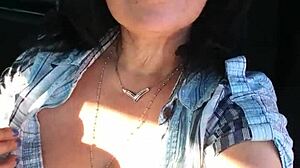 Sexy driver impresses the owner with her confident style