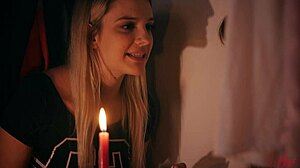 オールハーラブでツイスター指マンとシザリングでからかう