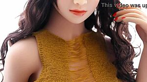 ねえ、ベイビー、このムチムチ熟女と遊ばない？