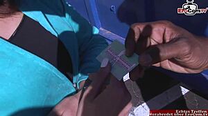 Magrela Morena de 18 Anos Leva Pau Negro Gigante em Casting Apertado