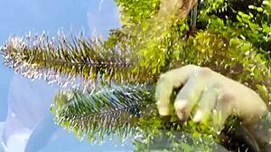 Alex More jebe ogromen črni kurac na konju, fant nemočno gleda