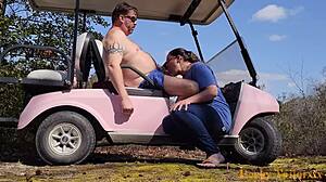 캠핑장 트레일에서 아내 세게 박힐 뻔했어