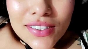 Watch my pretty face in big real orgasm