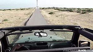 私人黑人二人组 Anita Bellini 和 Eveline Dellai 共享鸡巴