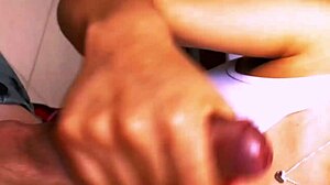 la hijastrastra, esa estudiante de medicina inteligente y sexy, siempre me sorprende con sus conocimientos y habilidades en la cama