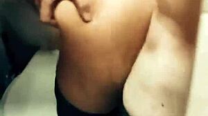 Salope égyptienne Samah prend défonce cul hardcore en stockage