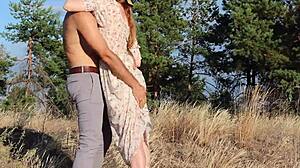 Sesso all'aperto con la rossa Ruda Cat