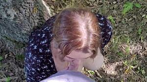 18letá tlustá stopařka v roztrhaných punčochách prosila o můj pták. Toužila po každé kapce spermatu.