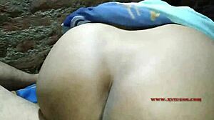 ما أقدرش أقاوم أخت زوجتي بهابي وهي تركبني بصوت واضح