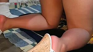 El outfit tentador de mi secretaria despierta deseo salvaje