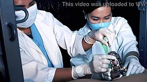 虐待狂护士Dominafire在医院里调教贞操奴隶！