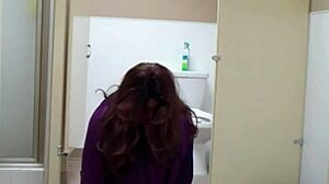 i got staci onit the bathroom floor n it felt so good