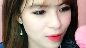hey, check em nguyệt hotgirl on uplive livestream, so sexy!