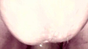 Hei, katso miten Babyybutt huijaa miehensä tuplavagina-creampieen! 😜