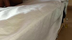 헤이 걸, 내 작은 18+ 여친 퇴근 후 하드 섹스 애걸해 😍