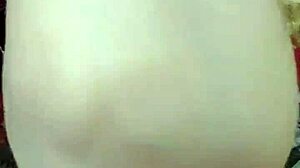 Aku nggak percaya lagi kencing di luar di peternakan.