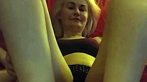 Amateur girlfriend surprises with footjob in video