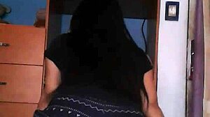 The Good Venezuelan Neighbor Helps Out in the Neighborhood