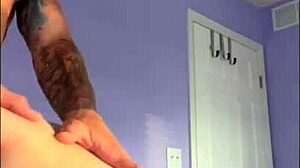 Strong guy creampies petite girl moaning loudly! 😍