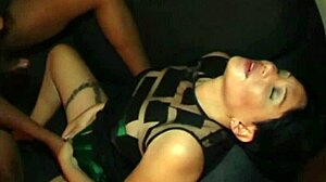 puta callejera buscando curso de locutora termina recojida y con una increible cogida 😈