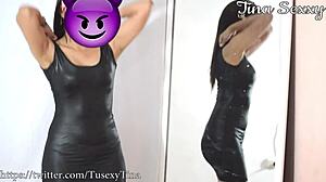 See Tusexytina’s huge, big attractive behind in panties